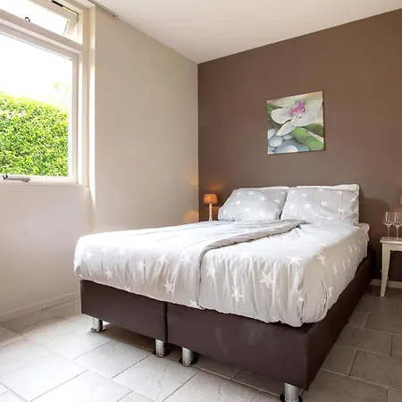 2 Bedroom Beautiful In *